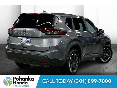 Used 2025 Nissan Rogue SV image 13