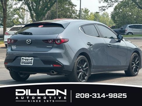Used 2022 MAZDA MAZDA3 s FWD image 4