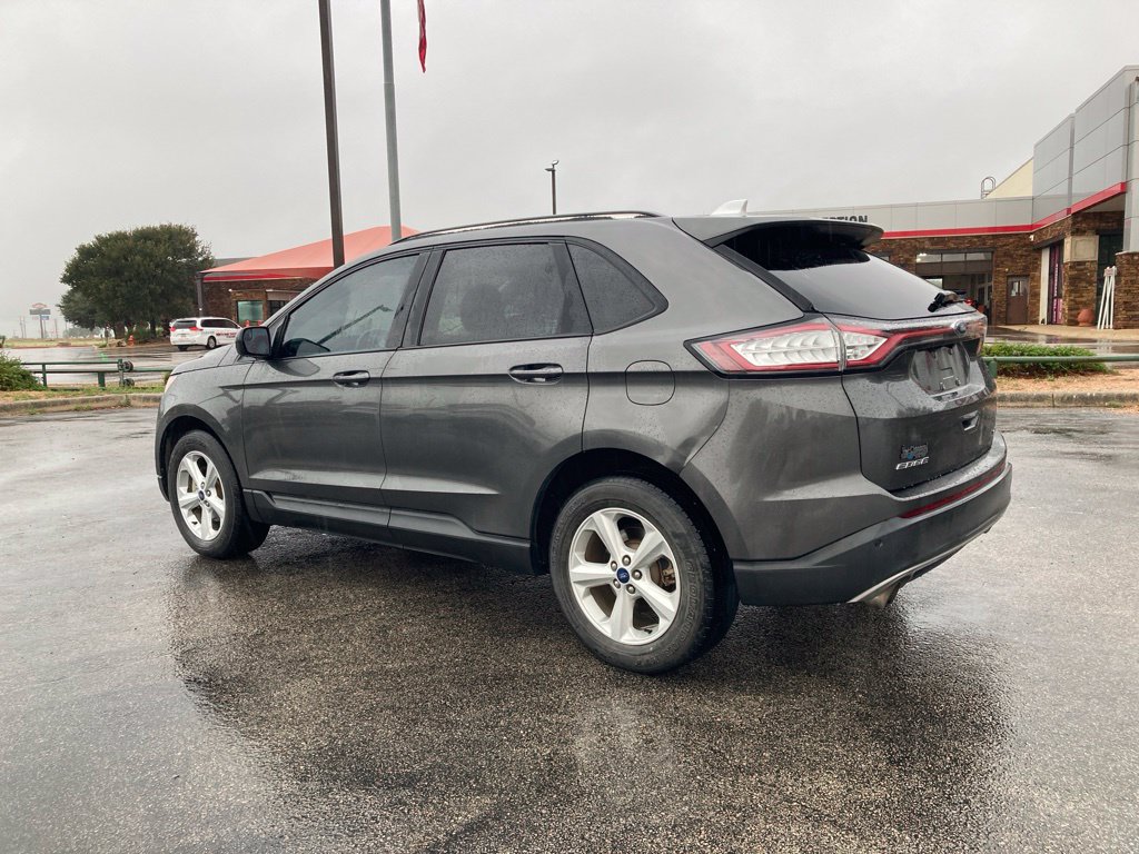Used 2017 Ford Edge SE FWD image 6