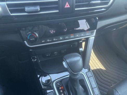 Used 2023 Kia Seltos SX w/ SX Sunroof Package AWD/4WD image 27