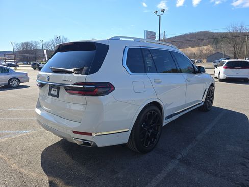 Used 2026 BMW X7 xDrive40i image 3