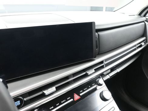 Certified 2025 Hyundai Santa Fe SEL image 15