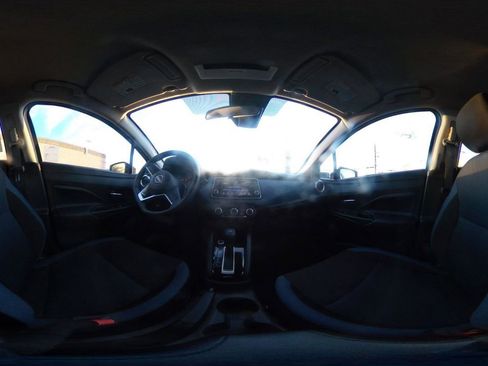 Used 2025 Nissan Versa SV image 41