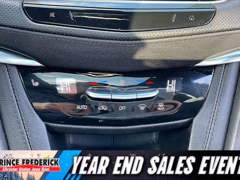 Used 2023 Cadillac XT6 Luxury image 31