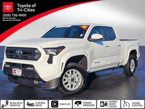 Used 2025 Toyota Tacoma SR5 image 1