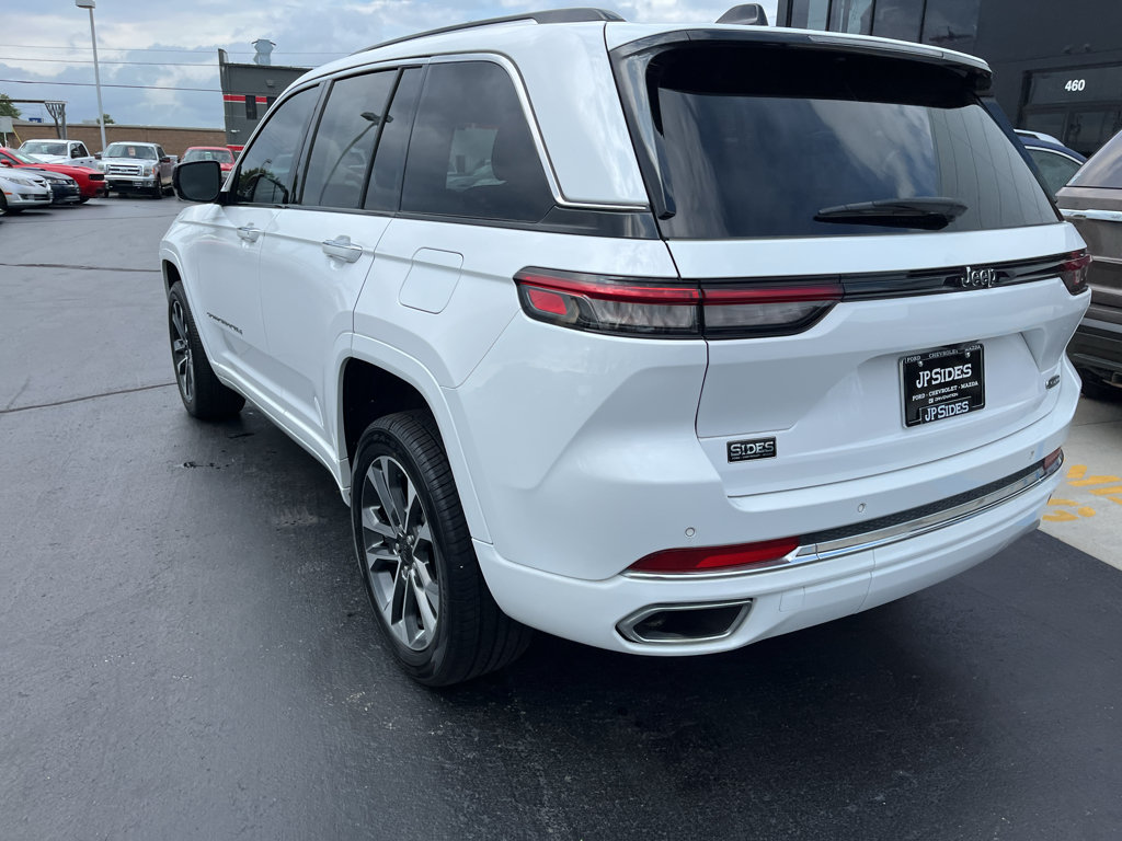 Used 2023 Jeep Grand Cherokee Overland RWD image 10