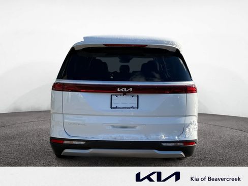 Used 2024 Kia Carnival LX image 4