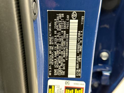 Used 2025 Toyota Camry LE image 11