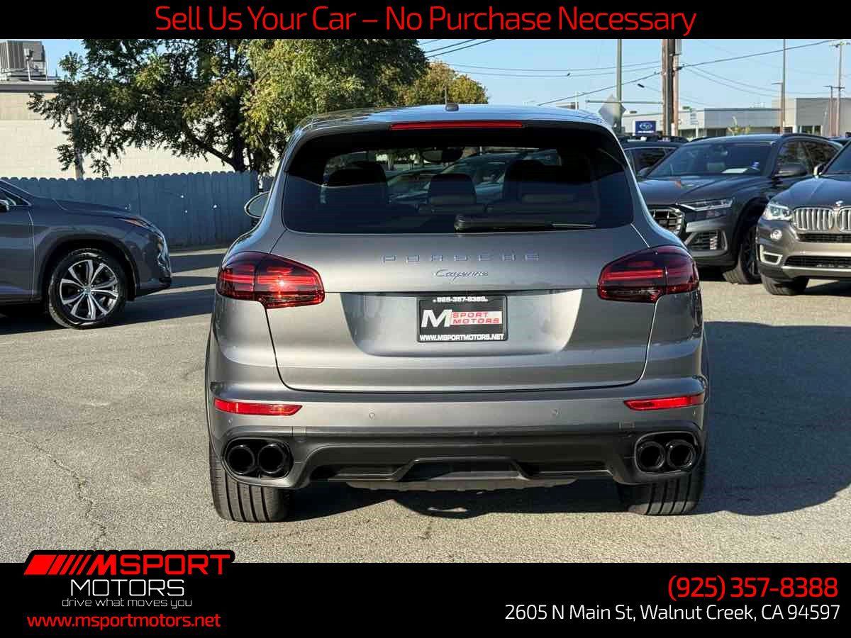 Used 2016 Porsche Cayenne AWD/4WD image 5