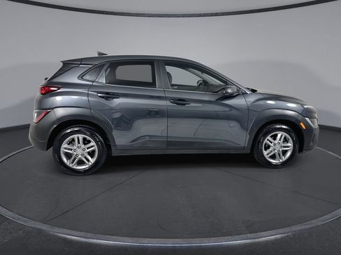 Used 2022 Hyundai Kona SE FWD image 9