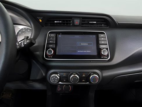 Used 2024 Nissan Kicks S image 22