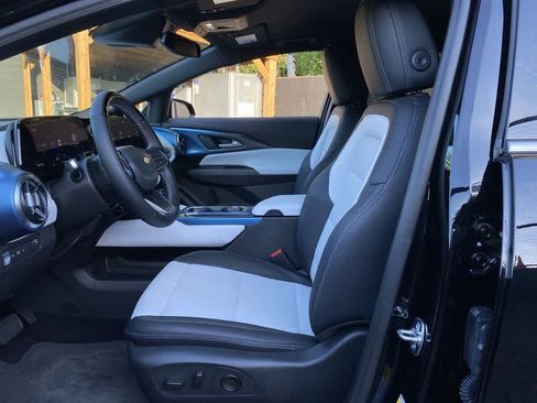 Used 2024 Chevrolet Equinox EV LT w/ Active Safety Package 3 AWD/4WD image 13