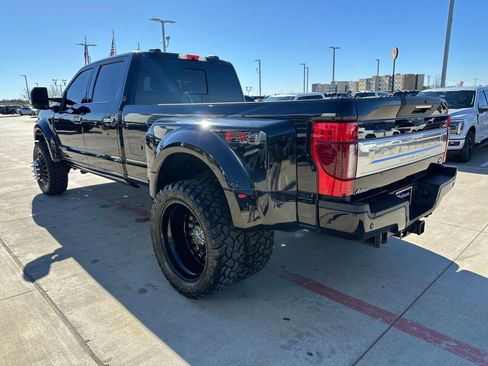 Used 2020 Ford F450 Platinum w/ FX4 Off-Road Package image 3