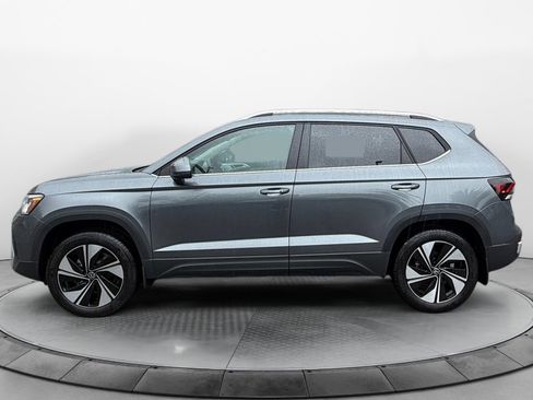 New 2026 Volkswagen Taos SE AWD/4WD image 4