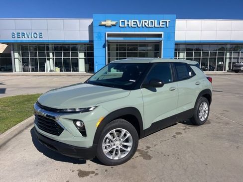 New 2026 Chevrolet TrailBlazer LS image 2