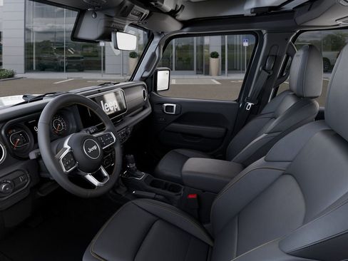New 2026 Jeep Wrangler Unlimited Sahara w/ Safety Group AWD/4WD image 22