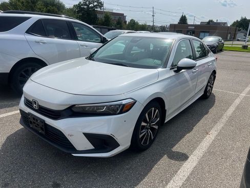 Used 2023 Honda Civic EX image 2