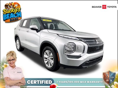 Used 2025 Mitsubishi Outlander ES AWD/4WD image 1