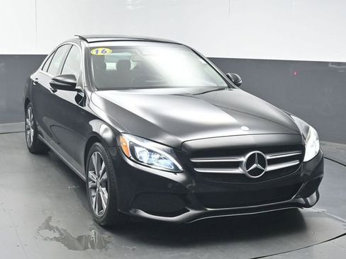 Used 2016 Mercedes-Benz C 300 Sedan image 2
