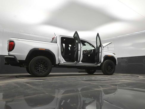 New 2026 GMC Canyon Elevation image 43