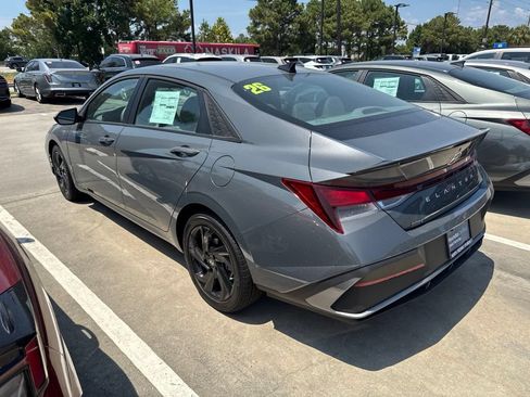 Certified 2026 Hyundai Elantra Sport FWD image 6