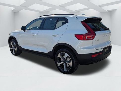 New 2026 Volvo XC40 B5 Plus w/ Protection Package Premier AWD/4WD image 7