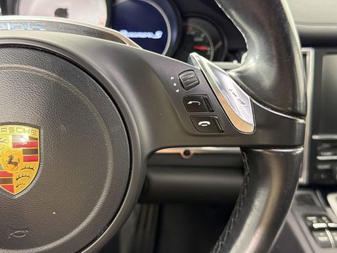 Used 2016 Porsche Panamera S image 23