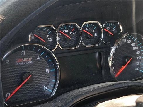 Used 2018 Chevrolet Silverado 1500 LT w/ Texas Edition image 8