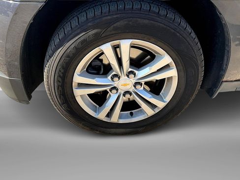 Used 2013 Chevrolet Equinox LT w/ Driver Convenience Package image 2