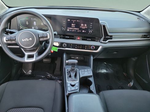 Certified 2024 Kia Sportage LX FWD image 10