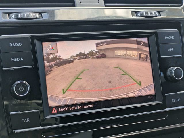 Used 2019 Volkswagen Golf S FWD image 26