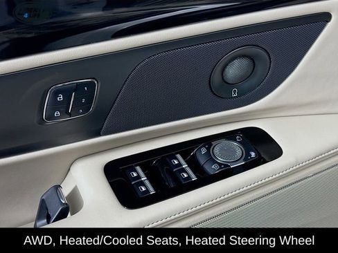 Used 2024 Lincoln Nautilus Premier w/ Equipment Group 102A image 18