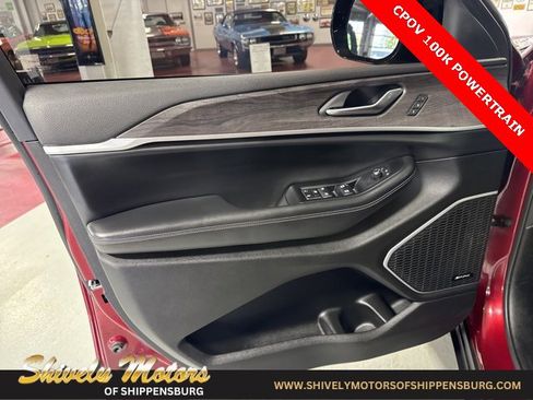 Certified 2022 Jeep Grand Cherokee L Limited image 12