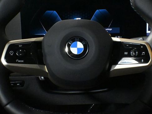 Used 2026 BMW iX xDrive45 w/ Premium Package image 19