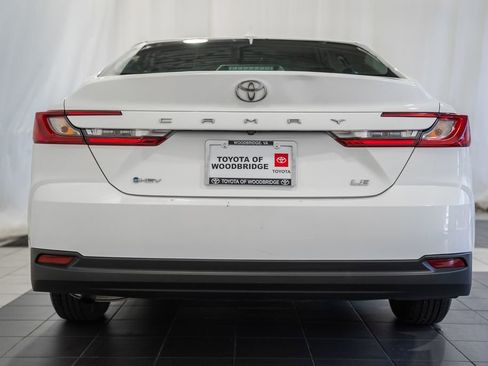 Used 2025 Toyota Camry LE FWD image 5