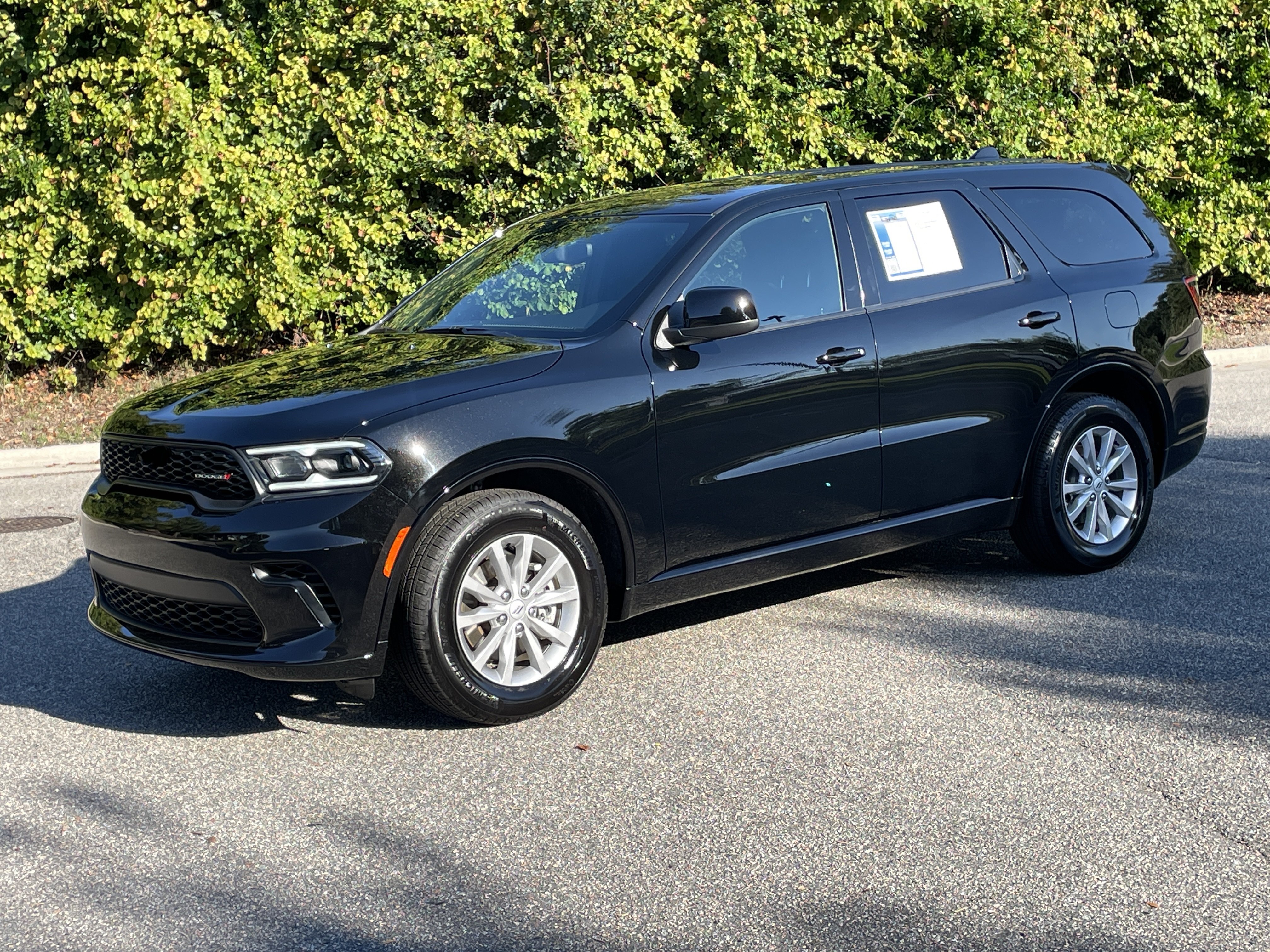 Used 2025 Dodge Durango GT RWD image 3