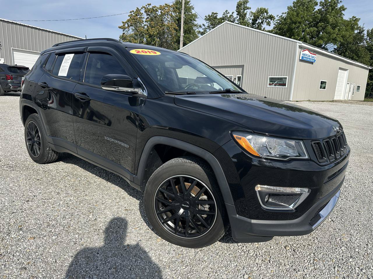 Used 2019 Jeep Compass Limited w/ Safety & Security Group AWD/4WD image 1