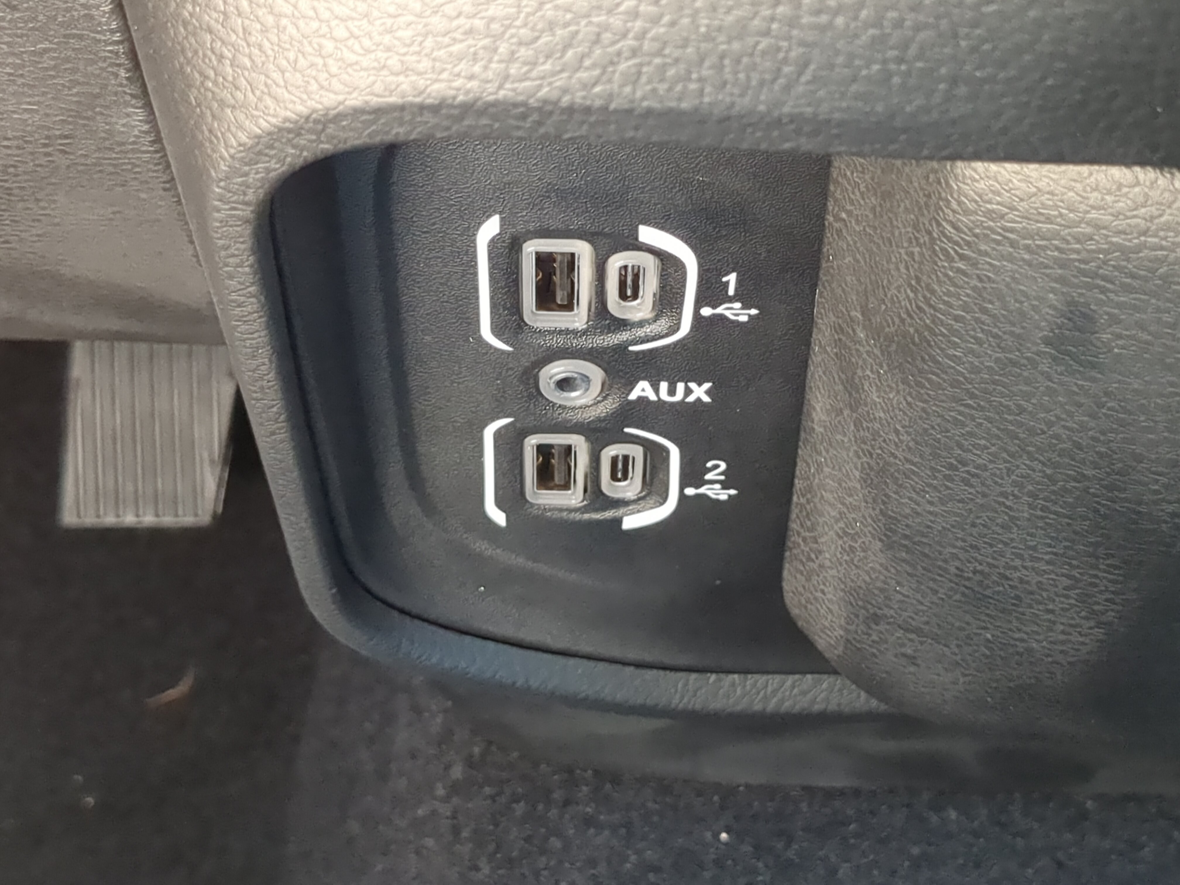 New 2026 RAM 1500 Tradesman AWD/4WD image 19