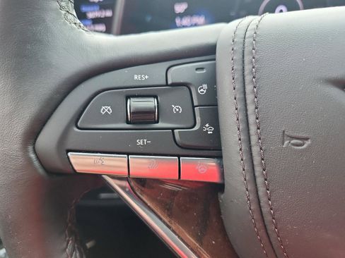 Used 2024 Cadillac Escalade Sport Platinum w/ LPO, ONYX Package image 30