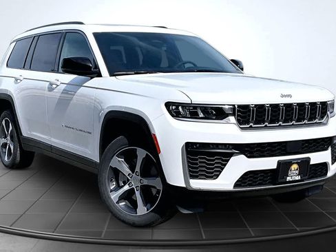 New 2026 Jeep Grand Cherokee L Limited AWD/4WD image 22