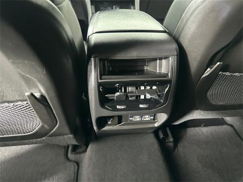 Used 2023 Jeep Grand Cherokee Altitude image 18