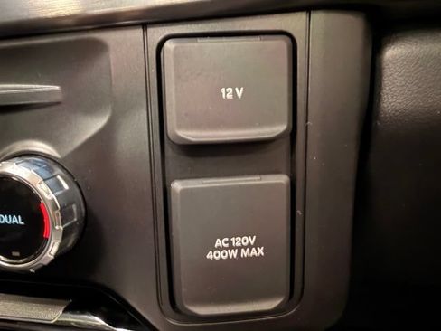 Used 2025 Ford F250 Lariat w/ Black Appearance Package AWD/4WD image 39