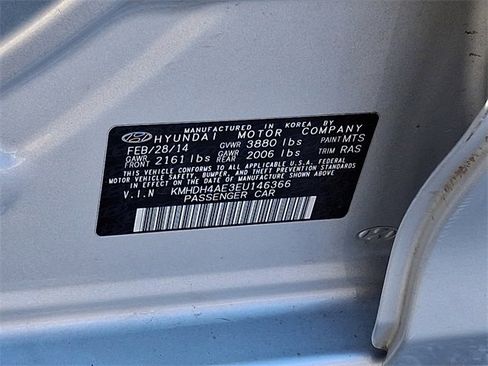 Used 2014 Hyundai Elantra SE image 26