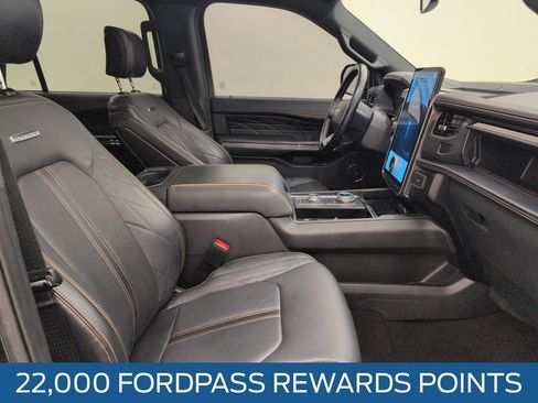 Used 2023 Ford Expedition Platinum AWD/4WD image 15