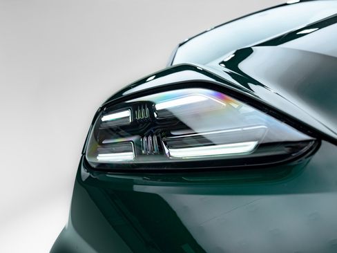 Used 2024 Porsche Macan Turbo Electric image 13