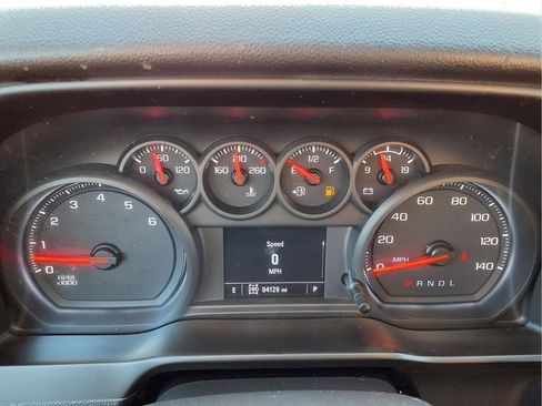 Used 2020 Chevrolet Silverado 1500 Custom w/ Custom Value Package AWD/4WD image 15
