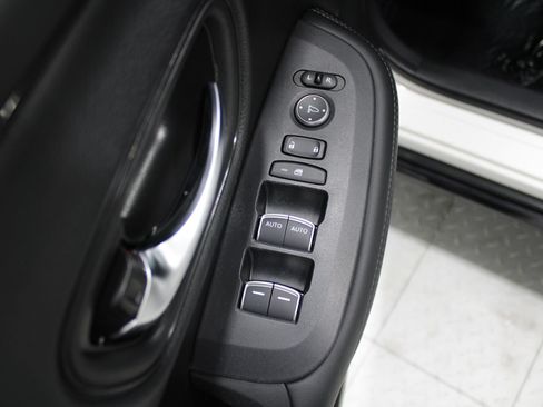 Used 2024 Honda HR-V EX-L image 43