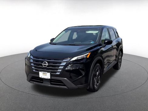 Used 2025 Nissan Rogue SV AWD/4WD image 7