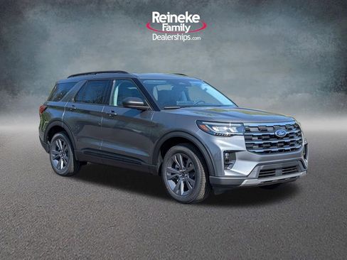 New 2026 Ford Explorer Active AWD/4WD image 3