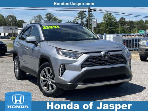 Used 2019 Toyota RAV4 Limited FWD image 1